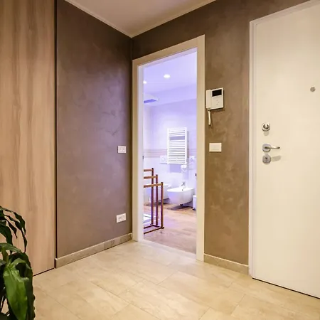 Διαμέρισμα Goito Luxury Apartment, In The Historical Center